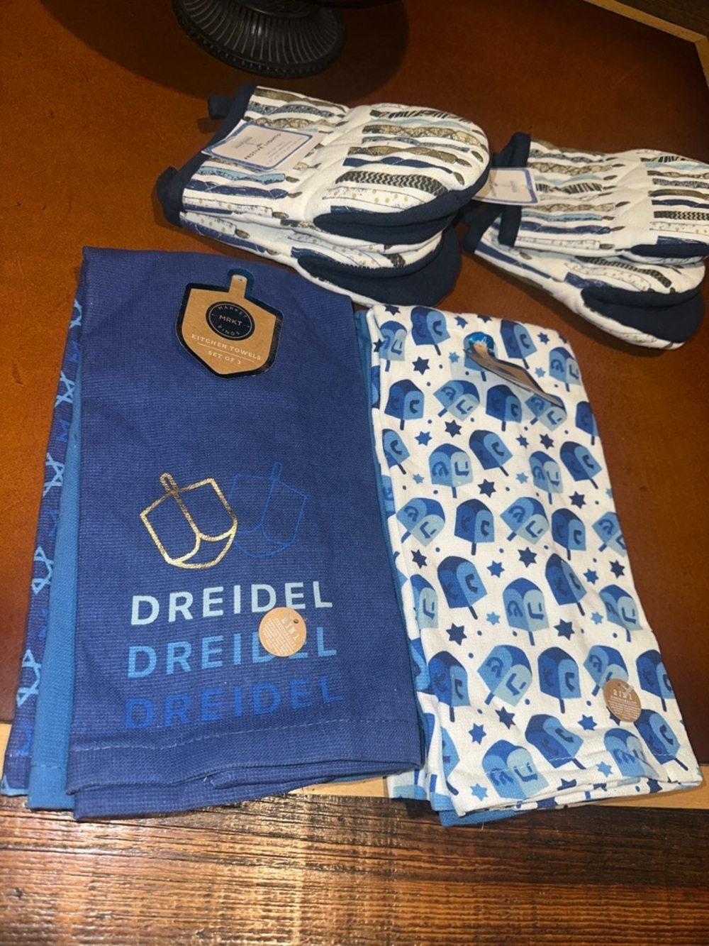 NWT Navy/White Dreidel Print solid blue an festive lights towels and hot pad